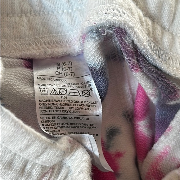 Old Navy Tie Dye Shorts with Elastic Waistband Size 6-7 - Picture 6 of 6